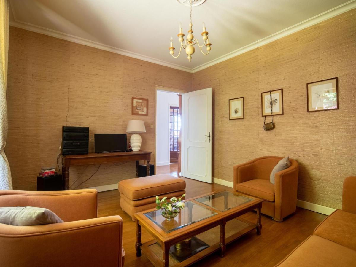Quaint Holiday Home In Payzac With Garden Екстериор снимка